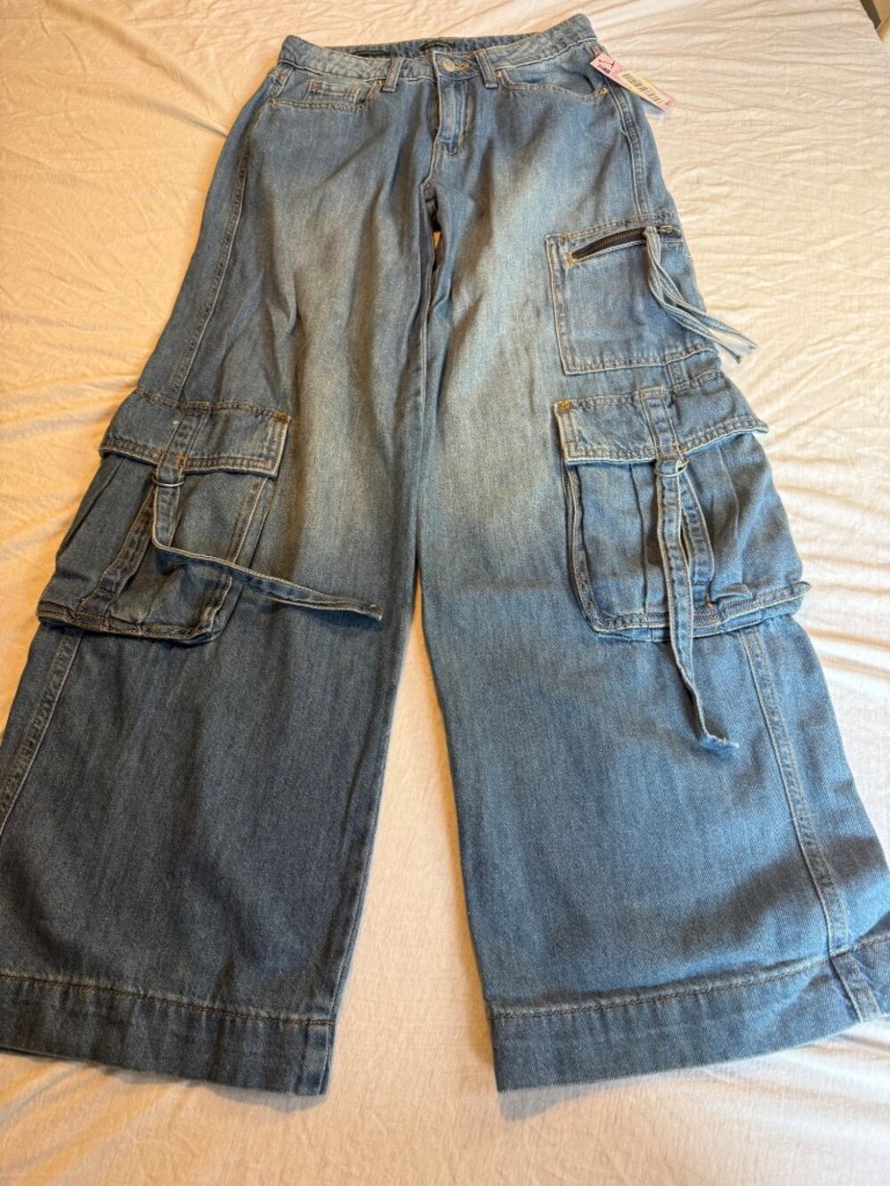 Women's NWT Baggy Cargo Jeans Wide Leg Light Wash Denim Utility Y2K Pants